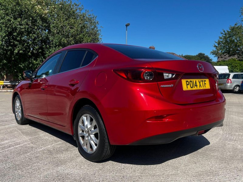 MAZDA MAZDA3