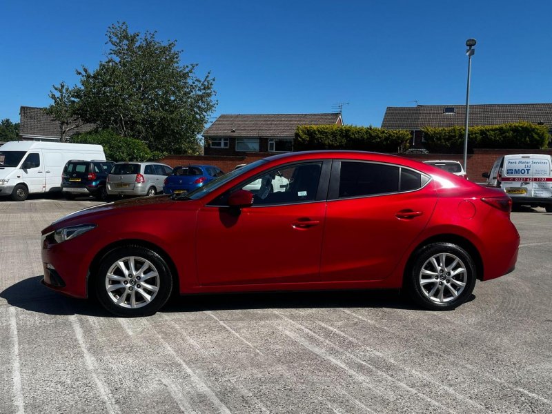 MAZDA MAZDA3