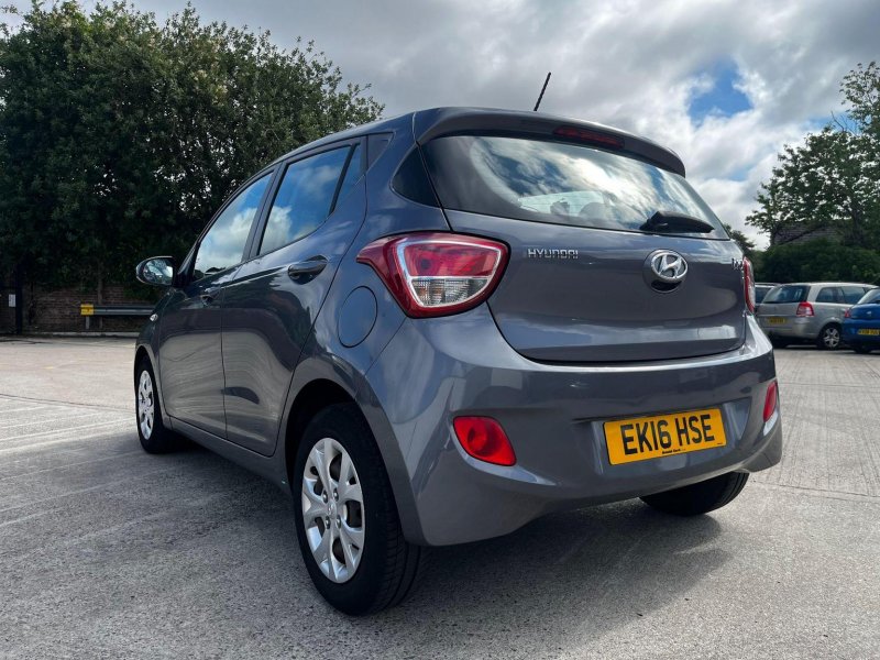 HYUNDAI I10