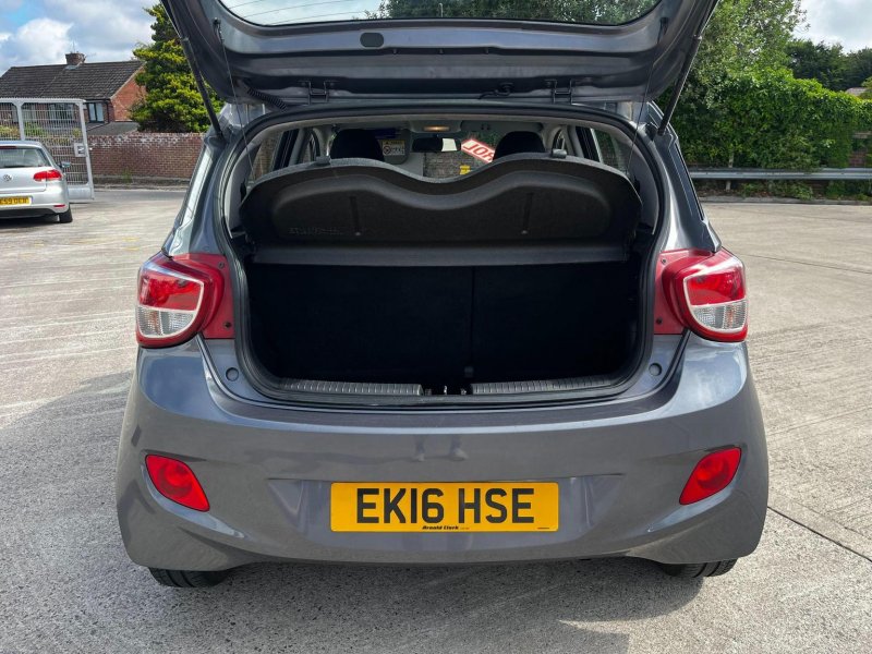 HYUNDAI I10