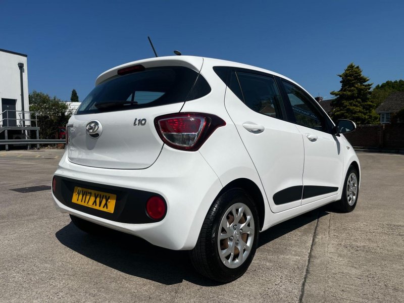 HYUNDAI I10