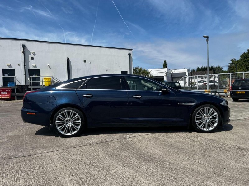 JAGUAR XJ
